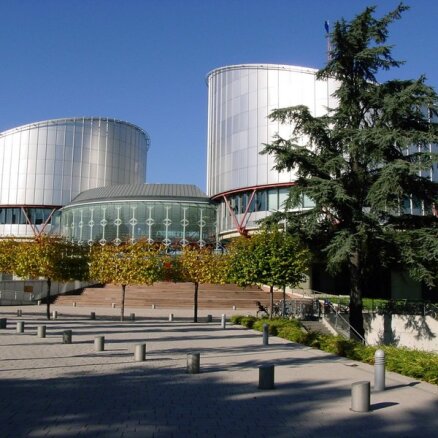 Polijas tiesa atzīst Eiropas Cilvēktiesību konvencijas daļēju neatbilstību konstitūcijai
