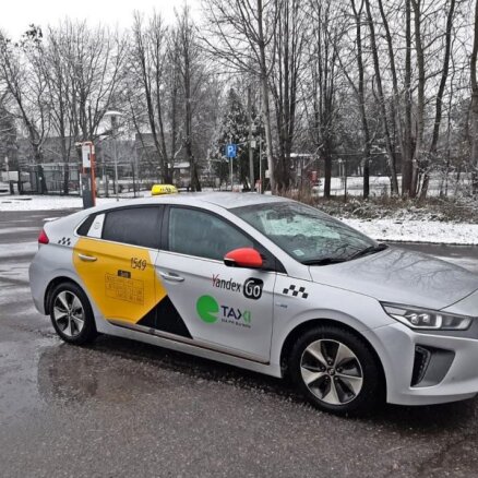 Autotransporta direkcija: Patlaban nav pamata liegt sniegt pakalpojumus 'Yandex Taxi'