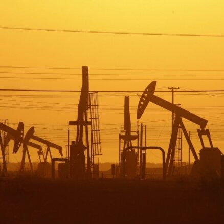 Цены на нефть снижаются. На рынке сырья боятся рецессии и обвала спроса
