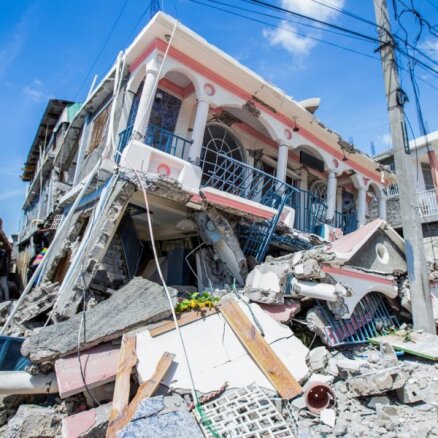 Haiti zemestrīcē bojāgājušo skaits pārsniedzis 2100