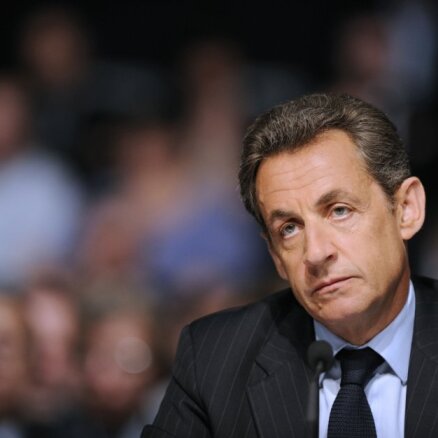 СМИ: в случае проигрыша на выборах Саркози сразу будут ждать в суде