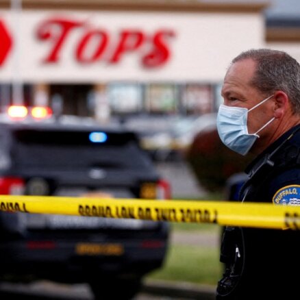 ASV apšaudē veikalā nogalināti desmit cilvēki
