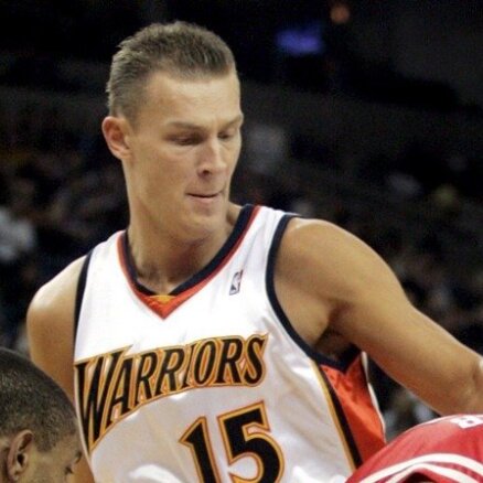 'Warriors ' piekāpjas 'Trail Blazers'; Biedriņam seši punkti
