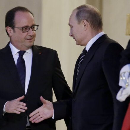 СМИ узнали о планах Олланда обсудить с Путиным Сирию на встрече в Берлине