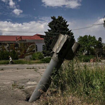 Krievijas armija Ukrainā izmantojusi vairāk nekā 210 aizliegtus munīcijas veidus