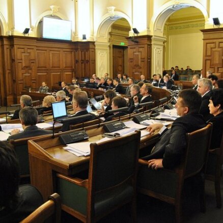 Komisijās skatīs arī 'Vienotības' priekšlikumus Pilsonības  likuma grozījumiem