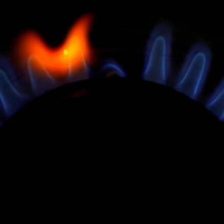 Цена на газ в Европе впервые с октября поднялась почти до 1200 евро