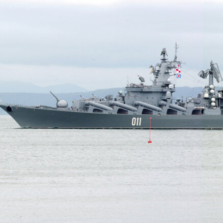 Российский крейсер "Варяг" выдвинулся в Средиземное море и идет к берегам Сирии