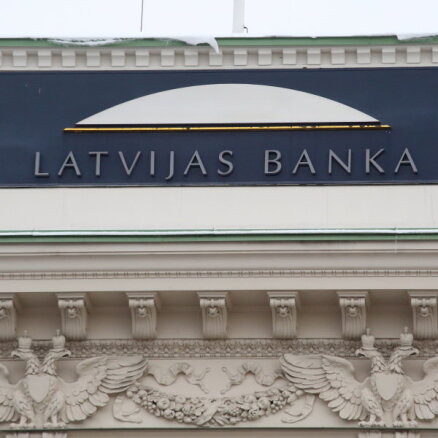 Latvijas Bankas ekonomisti skaidro: Banku procentu likmes uzņēmumiem – kas lācītim vēderā