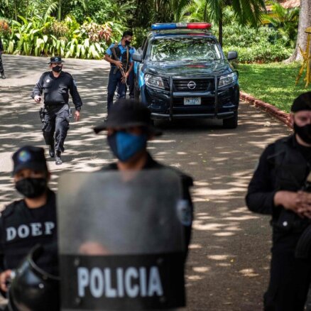 Nikaragvas policija aiztur kārtējo opozīcijas līderi