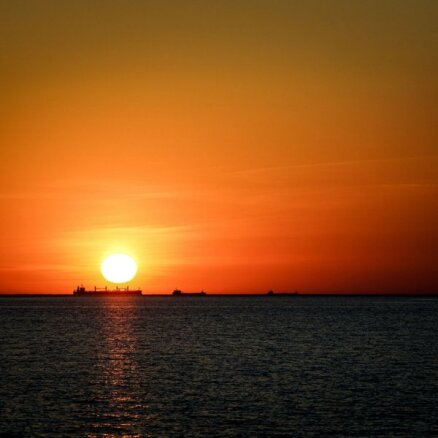 'Delfi' lasītāja foto: Bolderājas debesis izgaismo krāšņs saulriets