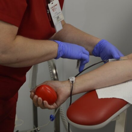 ФОТО: В больнице "Гайльэзерс" открылся новый пункт cдачи крови