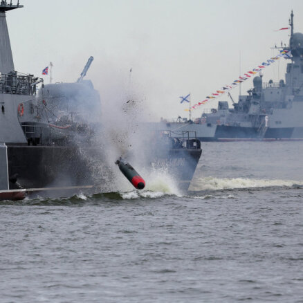 Krievijas Melnās jūras flotes zemā efektivitāte grauj okupantu militāro stratēģiju, ziņo Lielbritānija