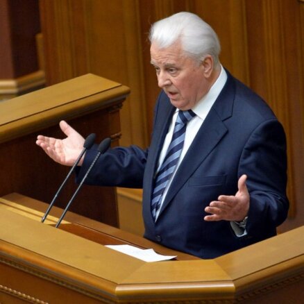 Ukrainas eksprezidents rosina Donbasa krīzes dēļ pastiprināt sankcijas pret Krieviju