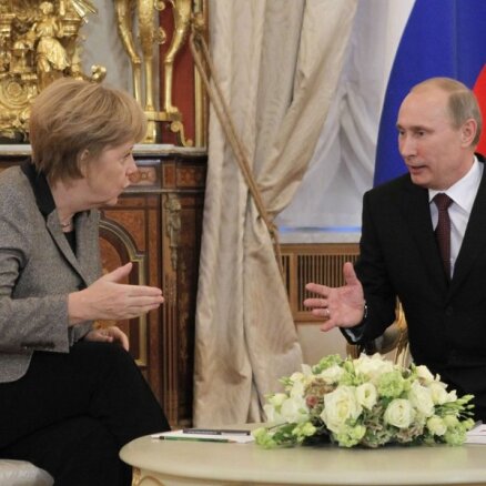 Кремль анонсировал встречу Путина и Меркель