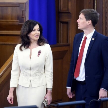 'Pret Kariņa un Levita režīmu' - Šlesera partijai pievienojas Petraviča un Nemiro