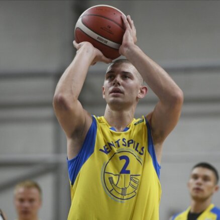 'Ventspils' basketbolisti pārspēj tiešo konkurenti; uzvar arī 'Liepāja'