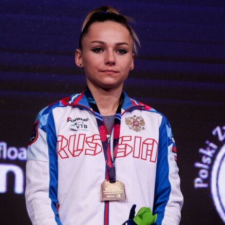 Par Krievijas pamešanu paziņo divkārtējā pasaules čempione vingrošanā Paseka