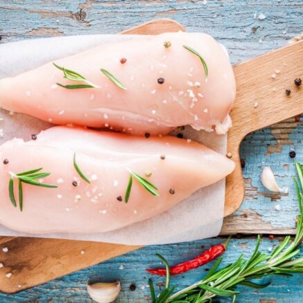 Liess un vēl liesāks: kā iekļaut ēdienkartē vistas fileju, tītaru un konservētu tunci