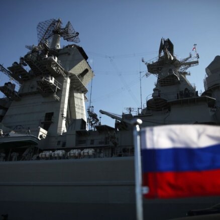 Krievija brīdina aviopārvadātājus par jūras spēku mācībām Vidusjūrā pie Sīrijas