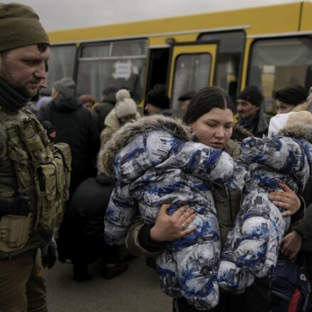 Ukrainā otro dienu pēc kārtas neatver humānos koridorus
