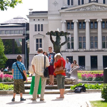 Latvijā jaunatklāto Covid-19 gadījumu pieaugums kļūst mērenāks, vērtē SPKC