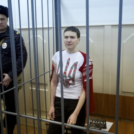 Advokāts: Savčenko pārtraukusi badastreiku