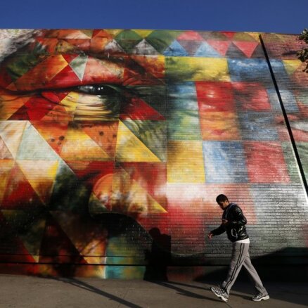 Foto: Dažādās pasaules valstīs piemin Mandelas aiziešanu viņsaulē