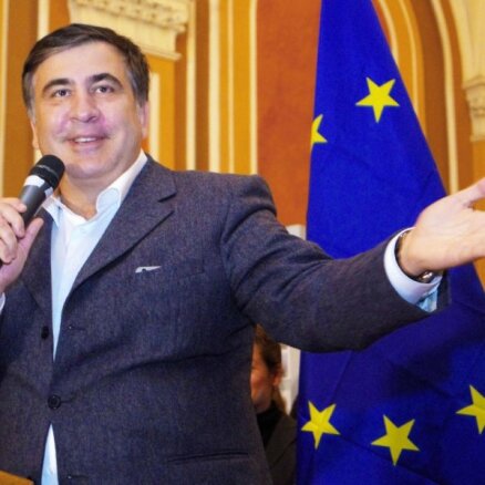 Саакашвили сообщил о намерении Порошенко лишить его украинского гражданства