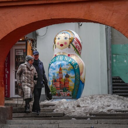 Krievijas iedzīvotāji sāk masveidā emigrēt uz Vidusāziju