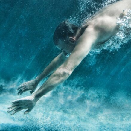 Vīrietis vecumā no 25 līdz 59 gadiem – biežākais traumu guvējs uz ūdens