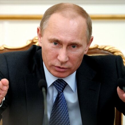 Путин об отставке Фурсенко: не нужно "сопли жевать"