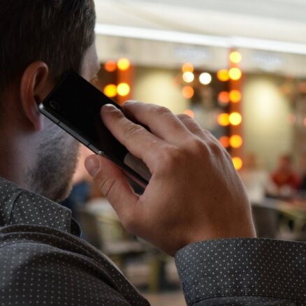 Par nopietnāku 5G pārklājumu Latvijā varēs runāt tikai pēc 700 MHz frekvences izsoles, norāda 'Tele2'