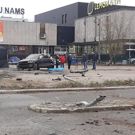 Tiesa patur apcietinājumā saistībā ar Bezzubova slepkavību aizturēto personu