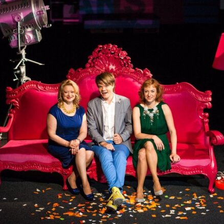 LTV piedāvā jaunu raidījumu 'Kultūras dīvāns' ar Grimzi, Ķesteri un Grēviņu
