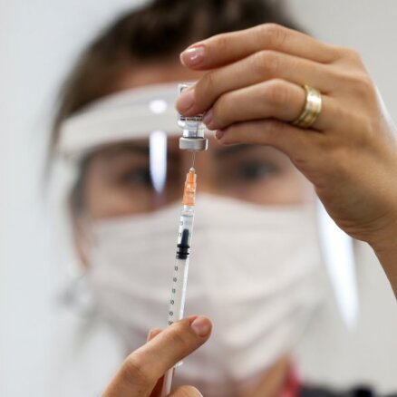 В Латвии темп вакцинации против Covid-19 отстает от показателей прошлой недели