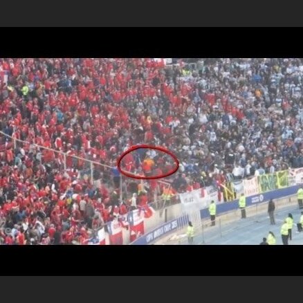 Video: Čīliešu fani 'Copa America' laikā uzbrukuši Mesi radiniekiem