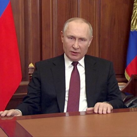 'Newsweek': Putins izgājis vēža ārstēšanas kursu, pret viņu rīkots atentāts