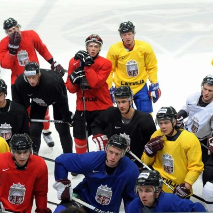 Latvijas hokeja izlase  aizvadīs pirmo pārbaudes spēli pirms PČ