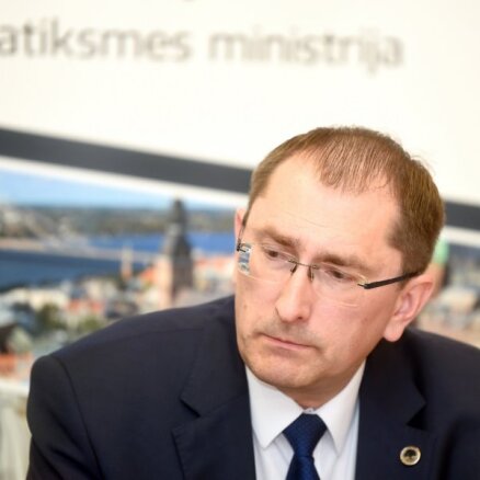 Reģiona transporta ministri turpina darbu pie ierobežojumiem transporta nozarē