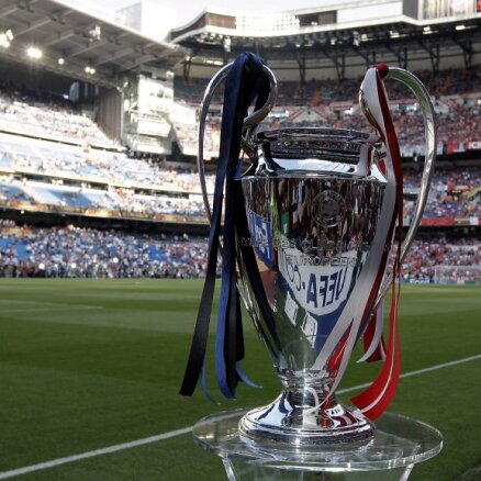 700 tūkstoši fanu grib klātienē redzēt Čempionu līgas spēli starp 'PSG' un 'Barcelona'