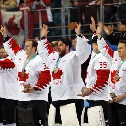 Канадские хоккеисты получили бронзовые медали Олимпийских игр в Пхенчхане