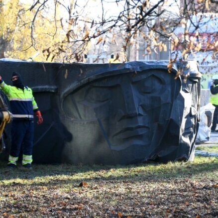 В Даугавпилсе сносом памятников занималась не фирма, победившая в конкурсе