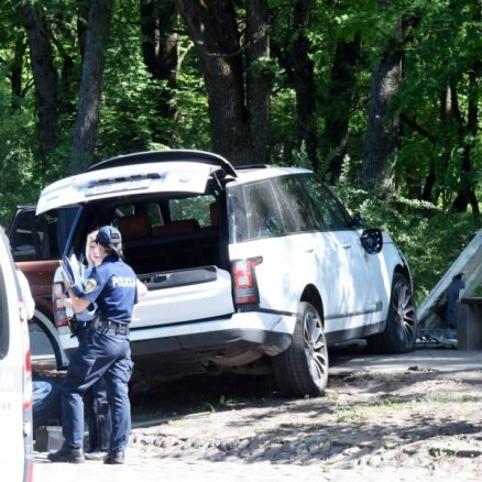Saistībā ar Bunkus slepkavību aizturēti uzņēmēji Uļmans un Babenko, vēsta portāls