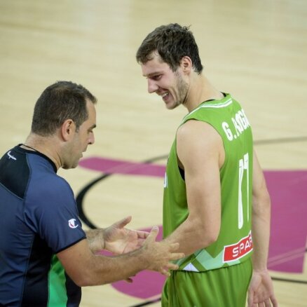 Slovēnijas basketbola izlases līderis apsūdz Austrāliju spēles rezultāta ietekmēšanā