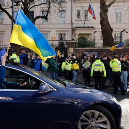 Eiropas Parlaments atļauj ES turpināt lietot Ukrainā izdotas autovadītāju apliecības