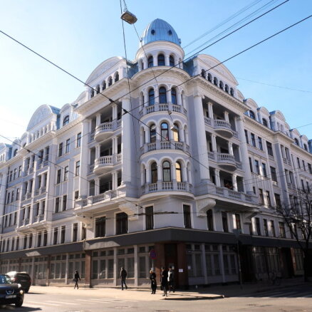 Латвия выставит на продажу бывшее здание КГБ ЛССР; уже продан экс-офис VNĪ в Старой Риге