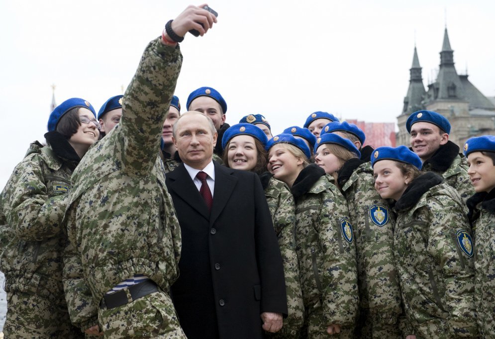 Владимиру Путину — 65! А это 100 фото из архивов, на которые может смотреть не каждый