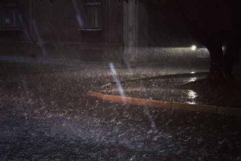 Сезон дождей в Риге: 12 фото и советов тем, кто хочет снимать непогоду на камеру