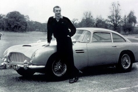 Cik maksā Džeimsa Bonda auto? 10 visu laiku dārgākie kino artefakti